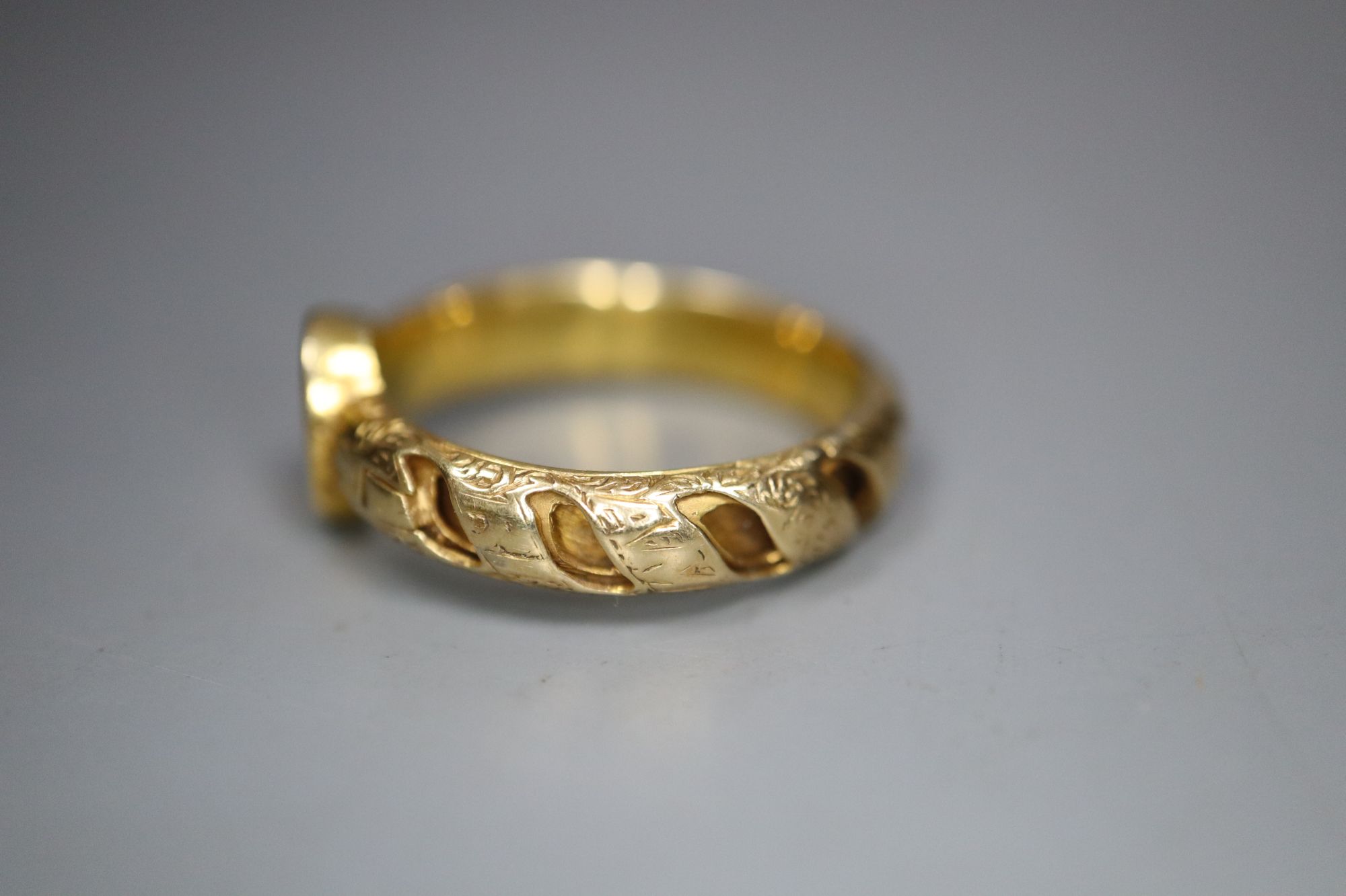 A Victorian gold memorial ring, formerly hair set, with engraved monogram, 4.1 grams